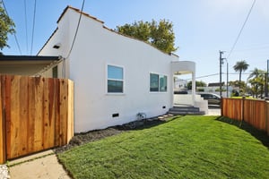 E Willow St-S1501-003.jpg