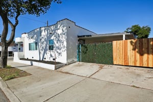 E Willow St-S1501-004.jpg