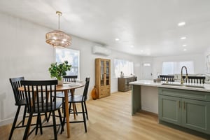 E Willow St-S1501-008.jpg