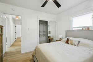 E Willow St-S1501-017.jpg