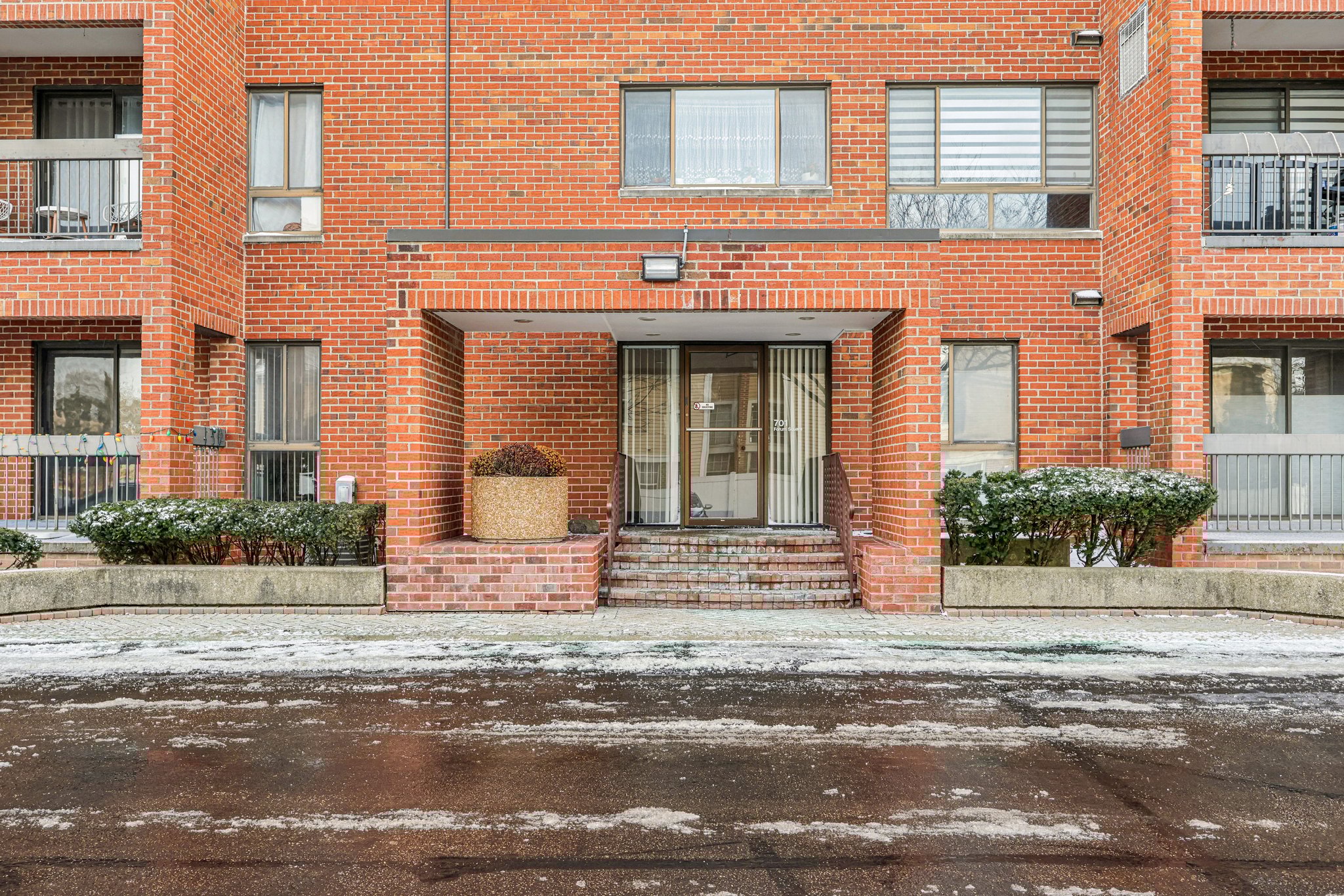 Forum Square unit 102-S1501-004.jpg