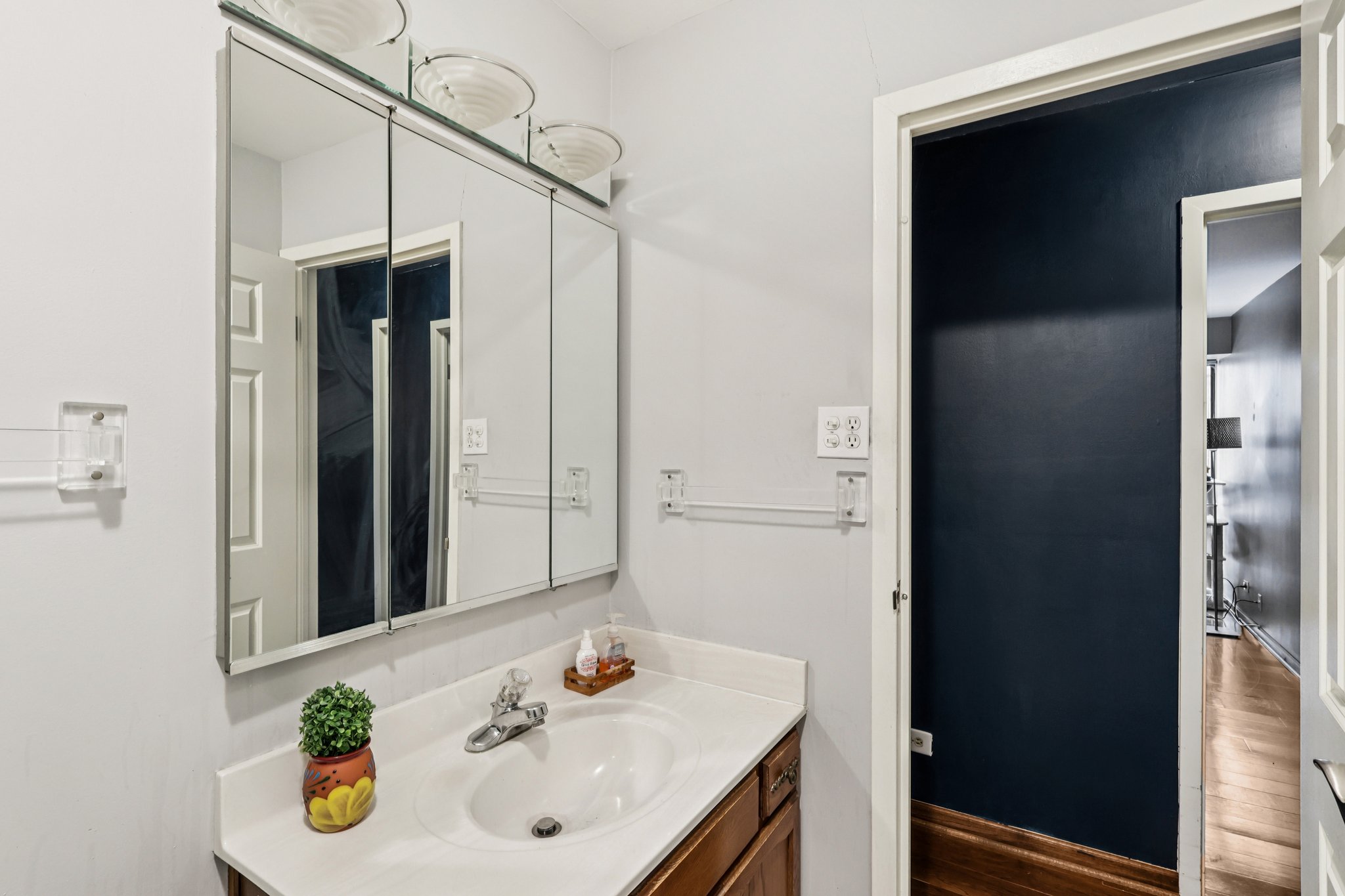 Forum Square unit 102-S1501-013.jpg