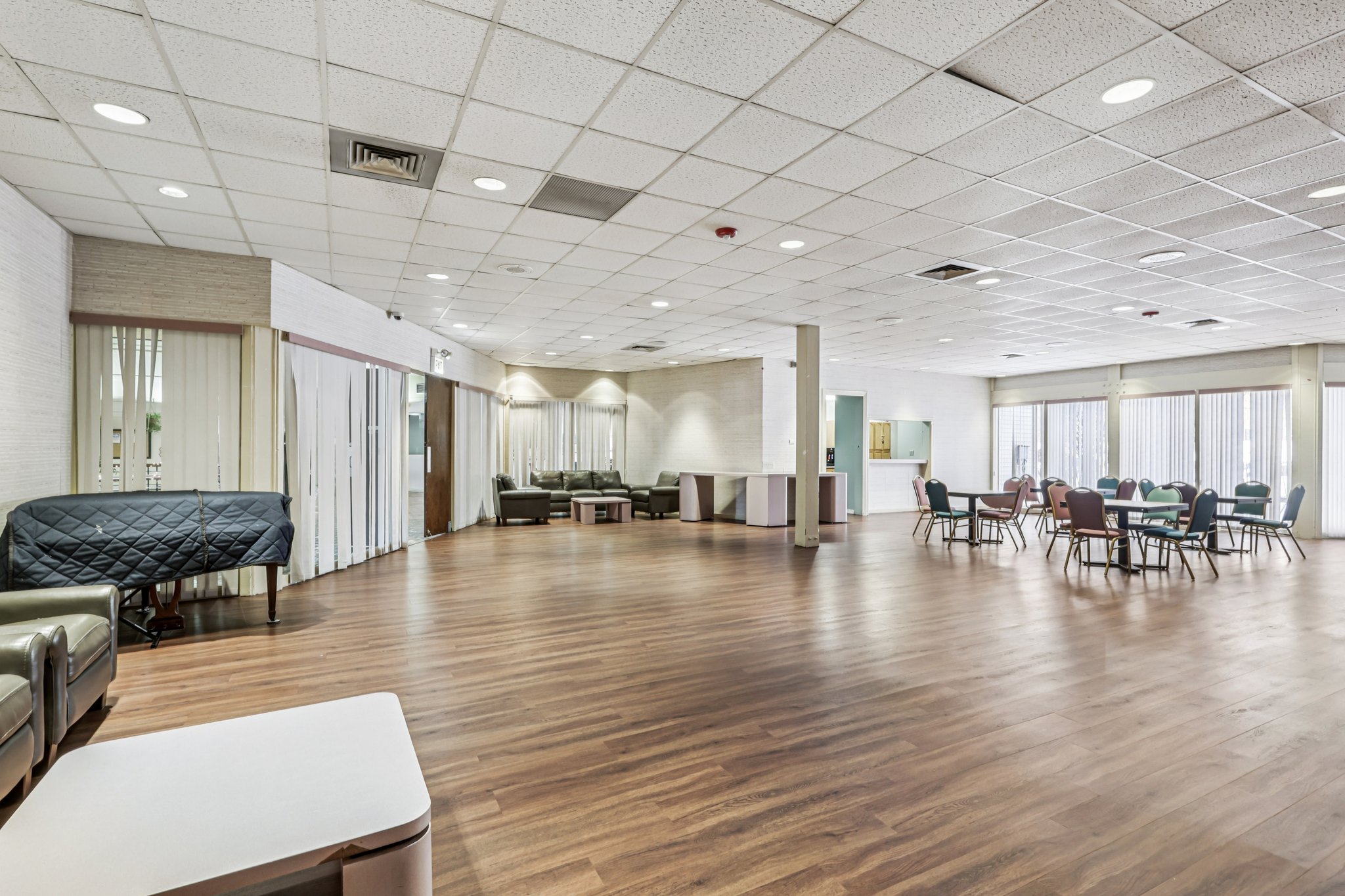 Forum Square unit 102-1501-907.jpg