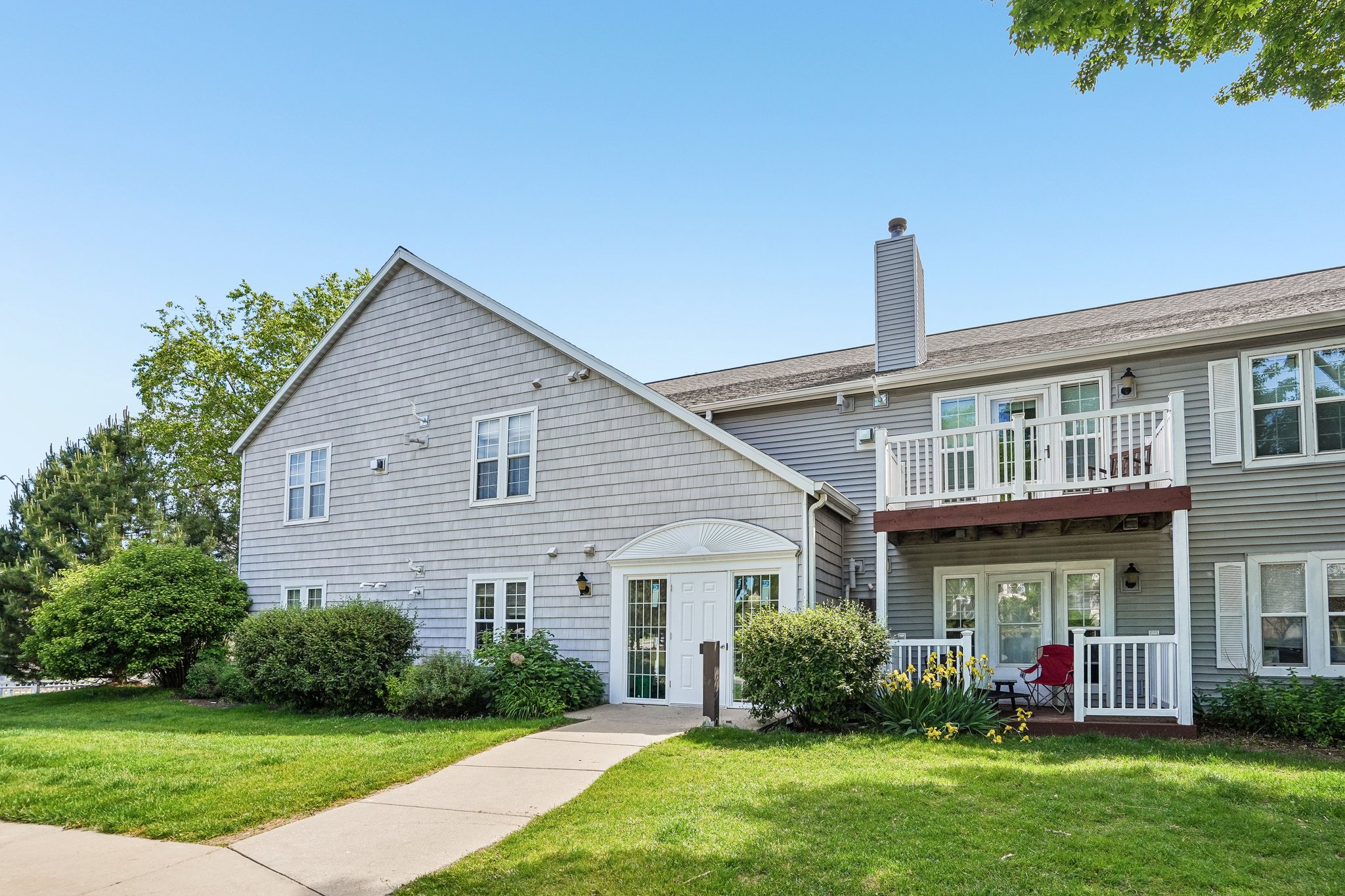 Harbor House Dr 2-S2805-002.jpg