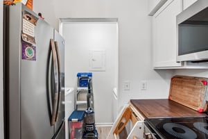 Harbor House Dr 2-S2805-012.jpg