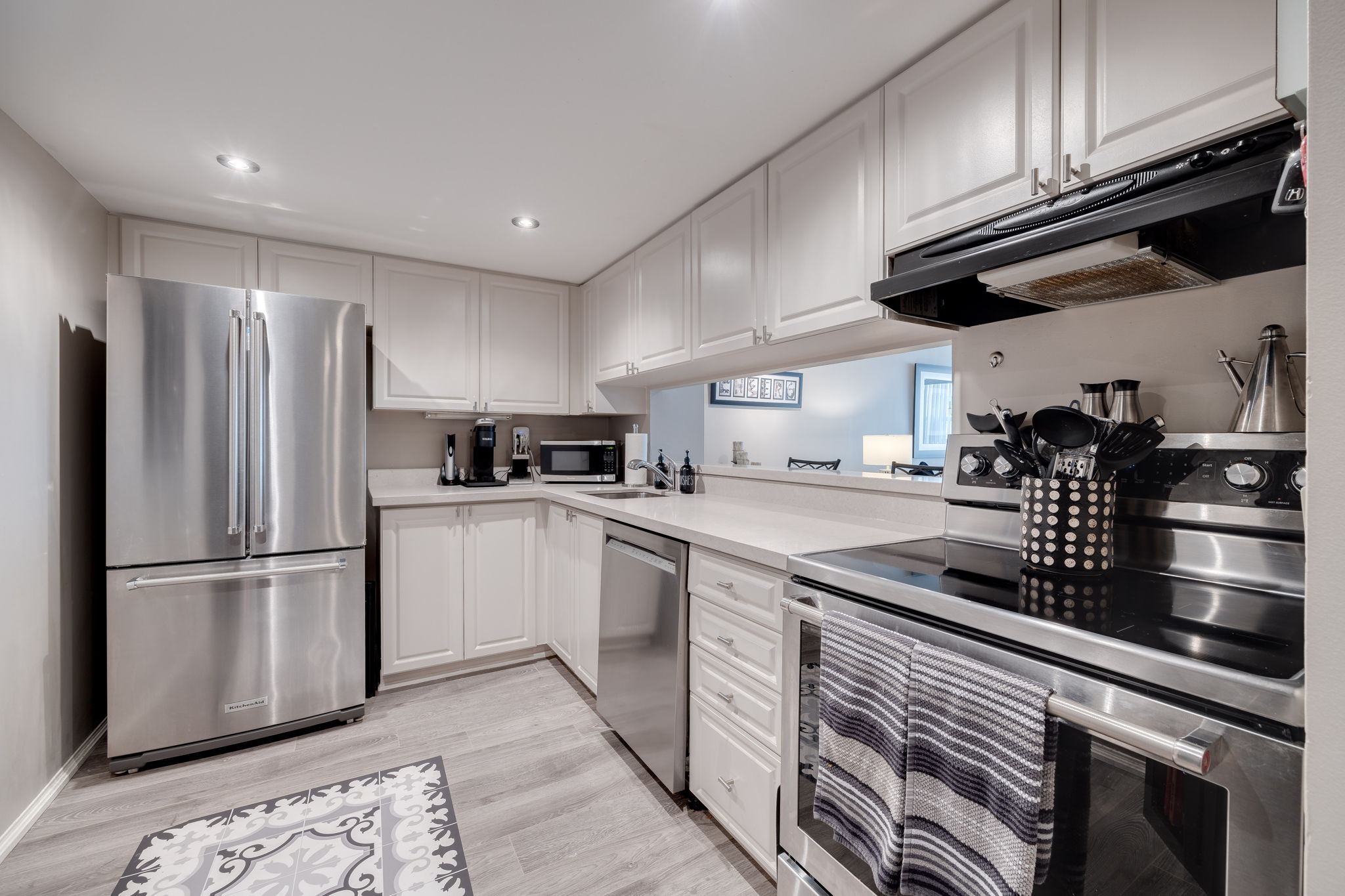 Toronto property showcase — delivered property photograph 23