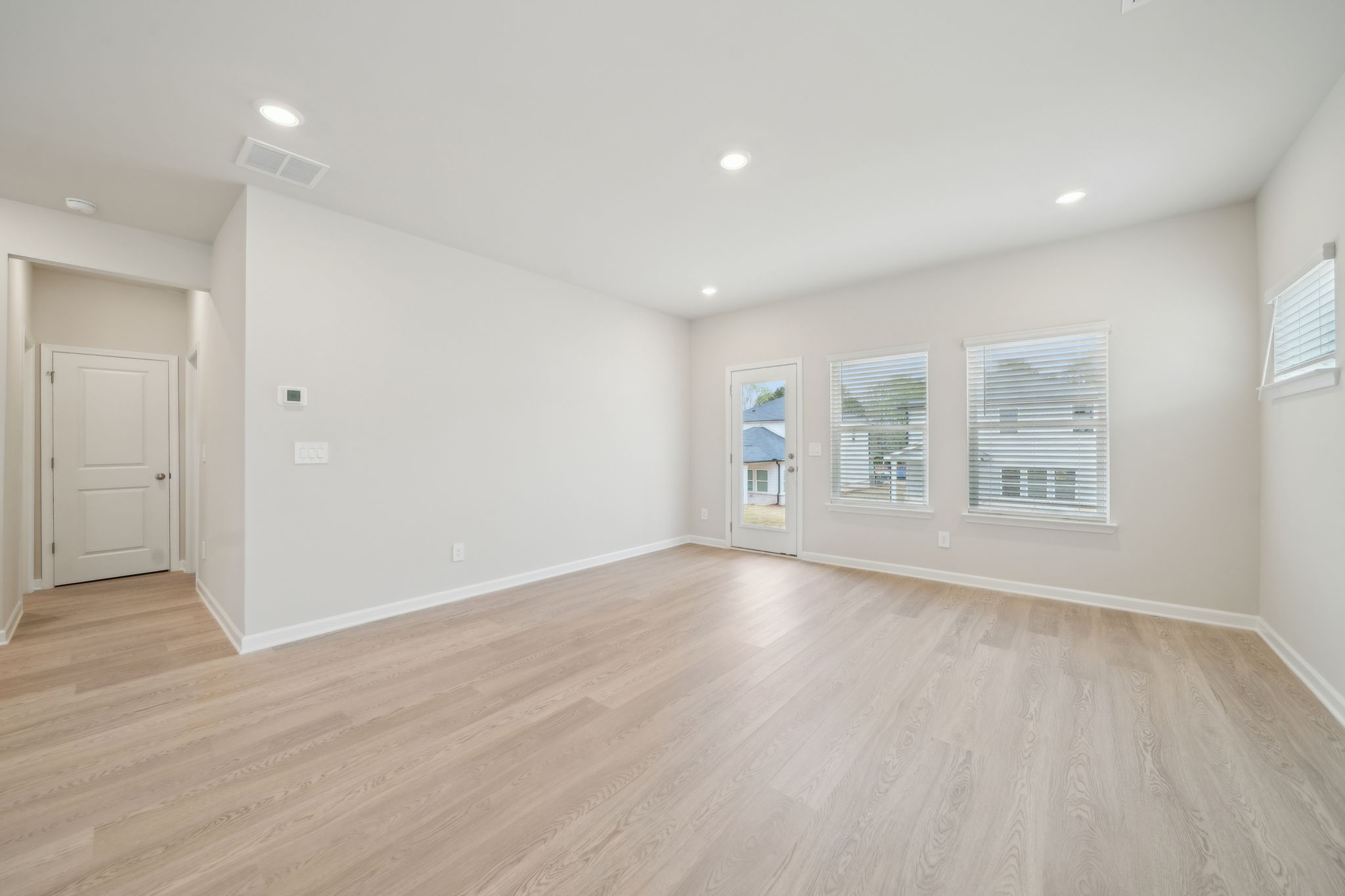 Atlanta - Martin Springs - 701 Lily Blossom Path, Lawrenceville, GA 30045 - 006