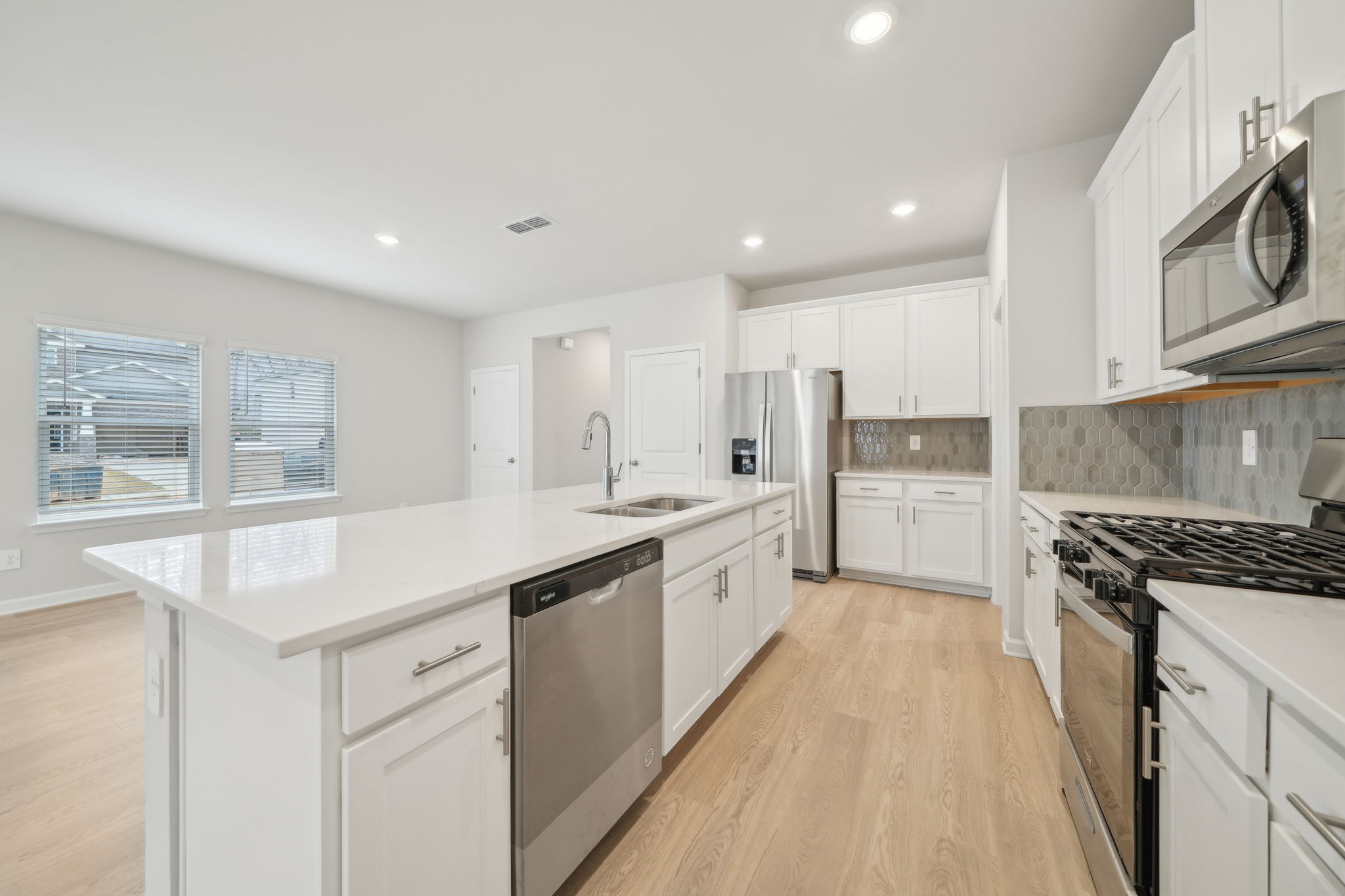 Atlanta - Martin Springs - 701 Lily Blossom Path, Lawrenceville, GA 30045 - 012