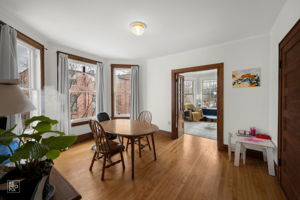 701 Reba Pl, Evanston, IL 60202_010