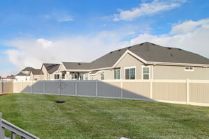  701 S Austrian Pine Dr, Layton, UT 84041, US Photo 19