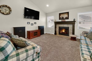  701 S Austrian Pine Dr, Layton, UT 84041, US Photo 3