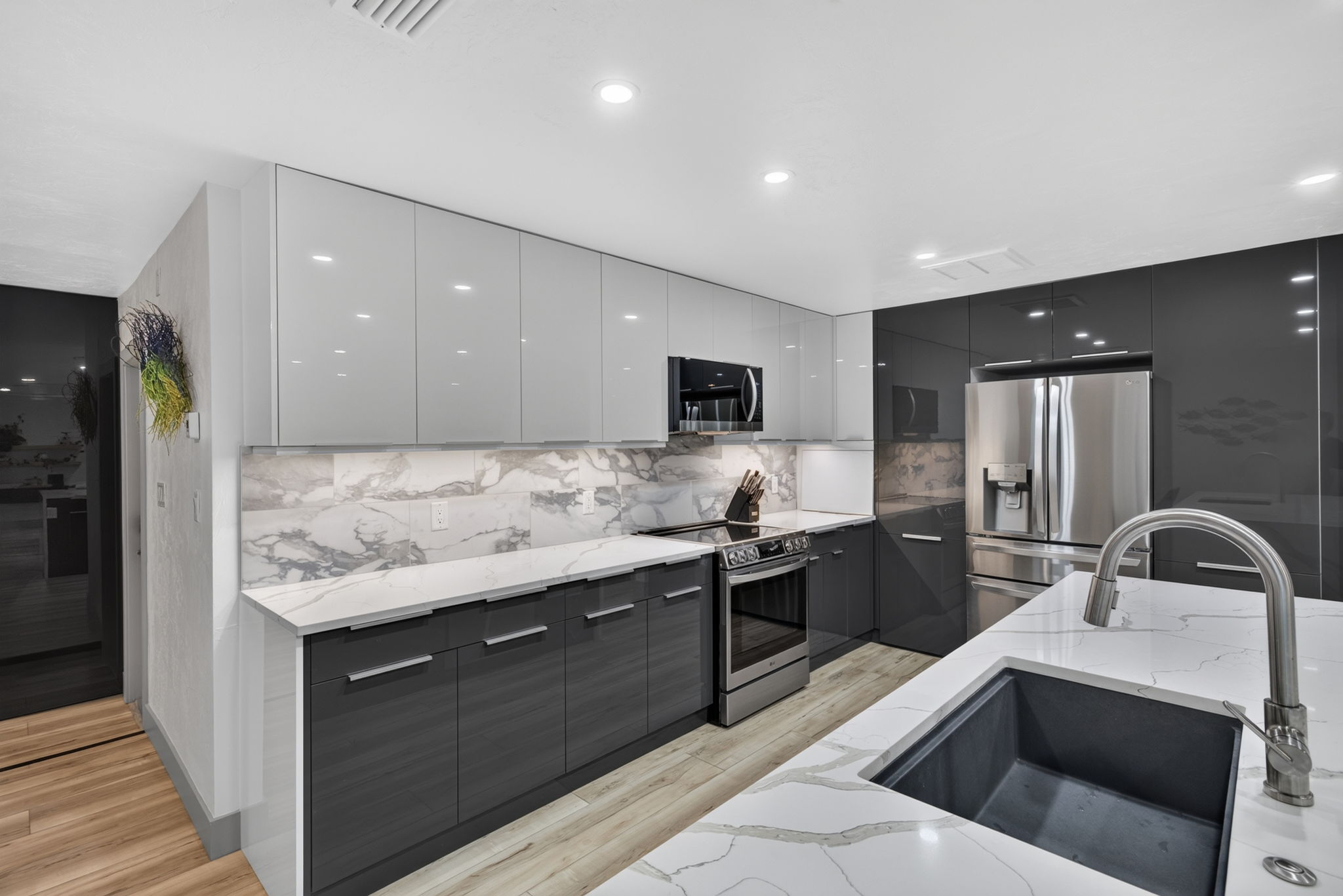 Kitchen 1 of 3