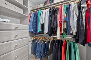 Closet 1 of 2