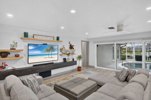 Living Room 4 of 5