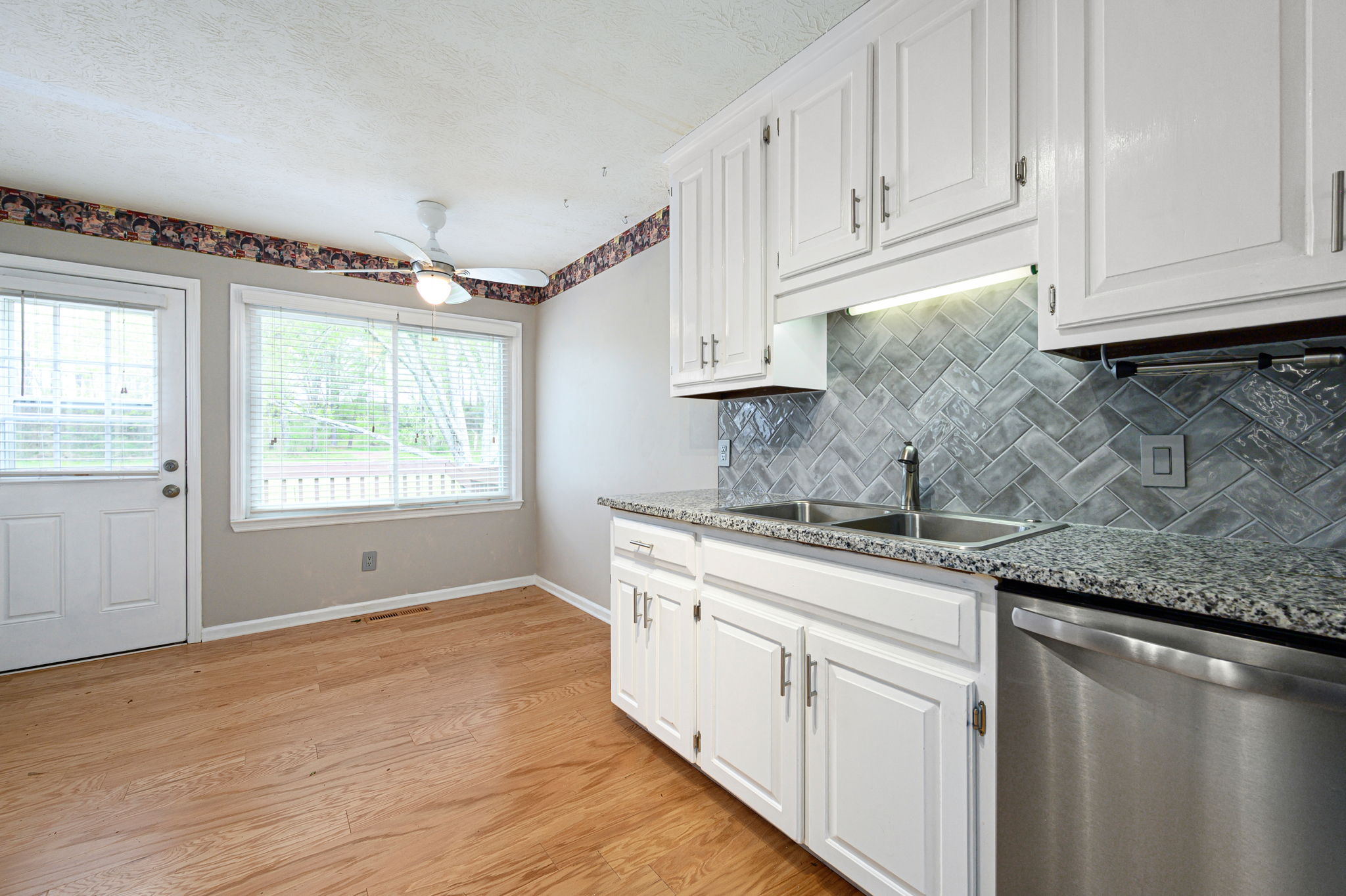 701 Trickum Valley Dr, Woodstock, GA 30188, USA Photo 12