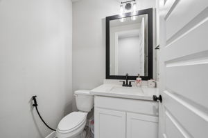  Photo 31