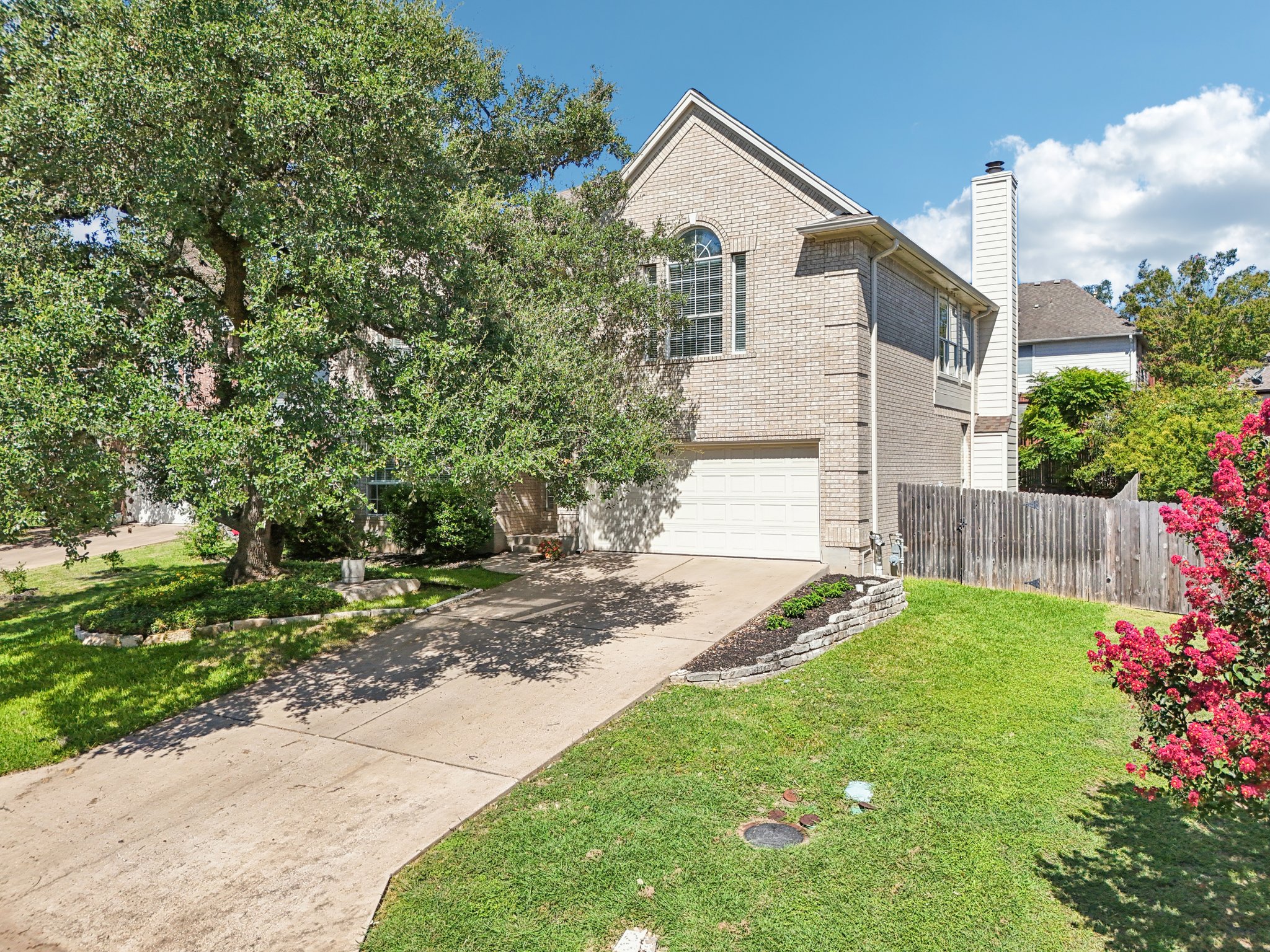 Wandering Oak Rd-S2507-005.jpg