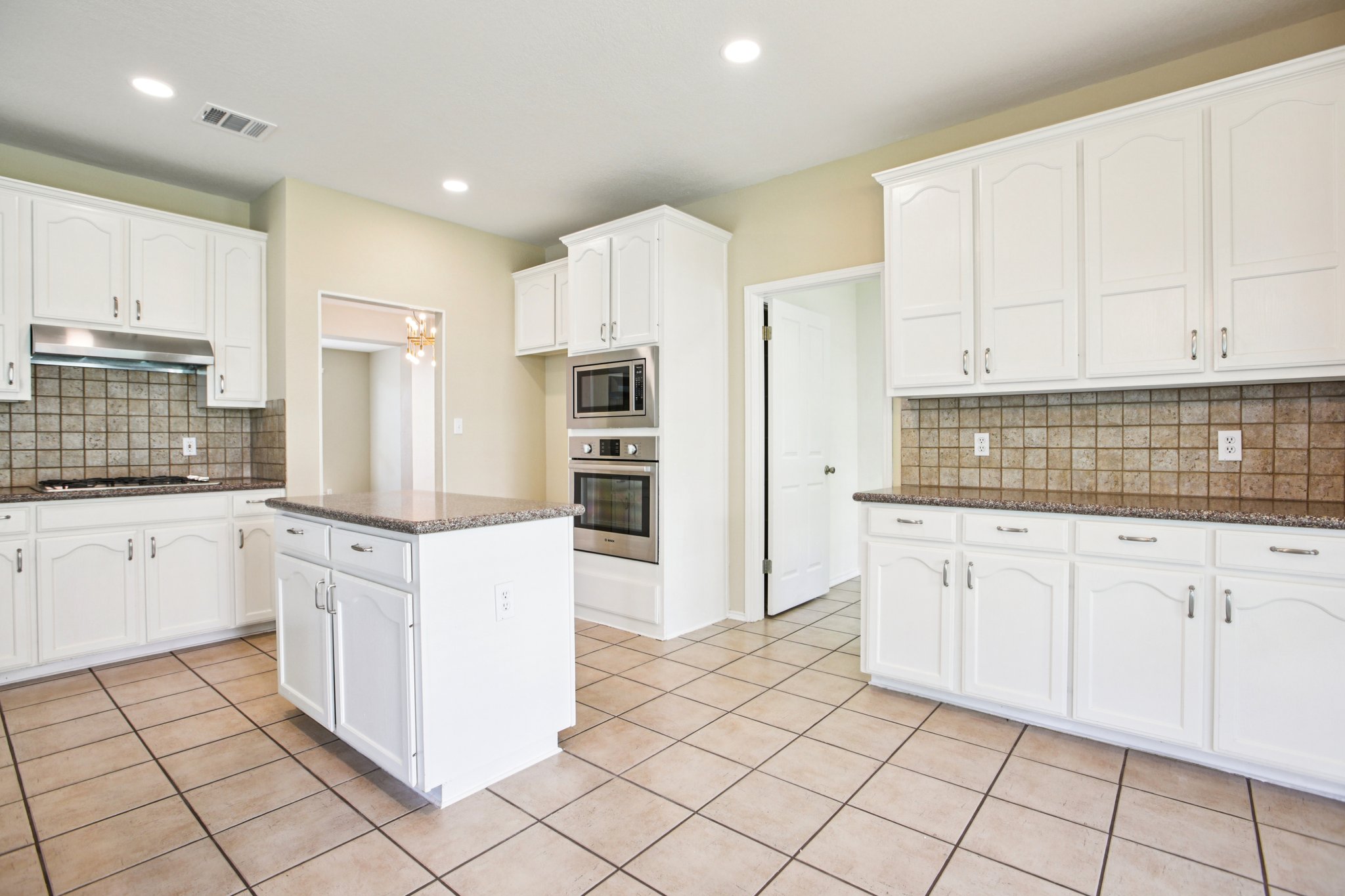 Wandering Oak Rd-S2507-015.jpg