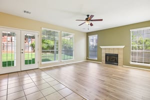 Wandering Oak Rd-S2507-010.jpg