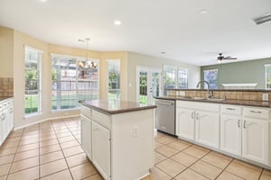 Wandering Oak Rd-S2507-014.jpg
