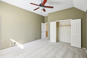 Wandering Oak Rd-S2507-026.jpg