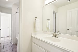 Wandering Oak Rd-S2507-029.jpg