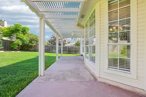 Wandering Oak Rd-S2507-043.jpg