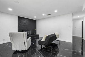7012Woodacre_013