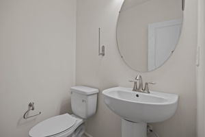  Photo 32