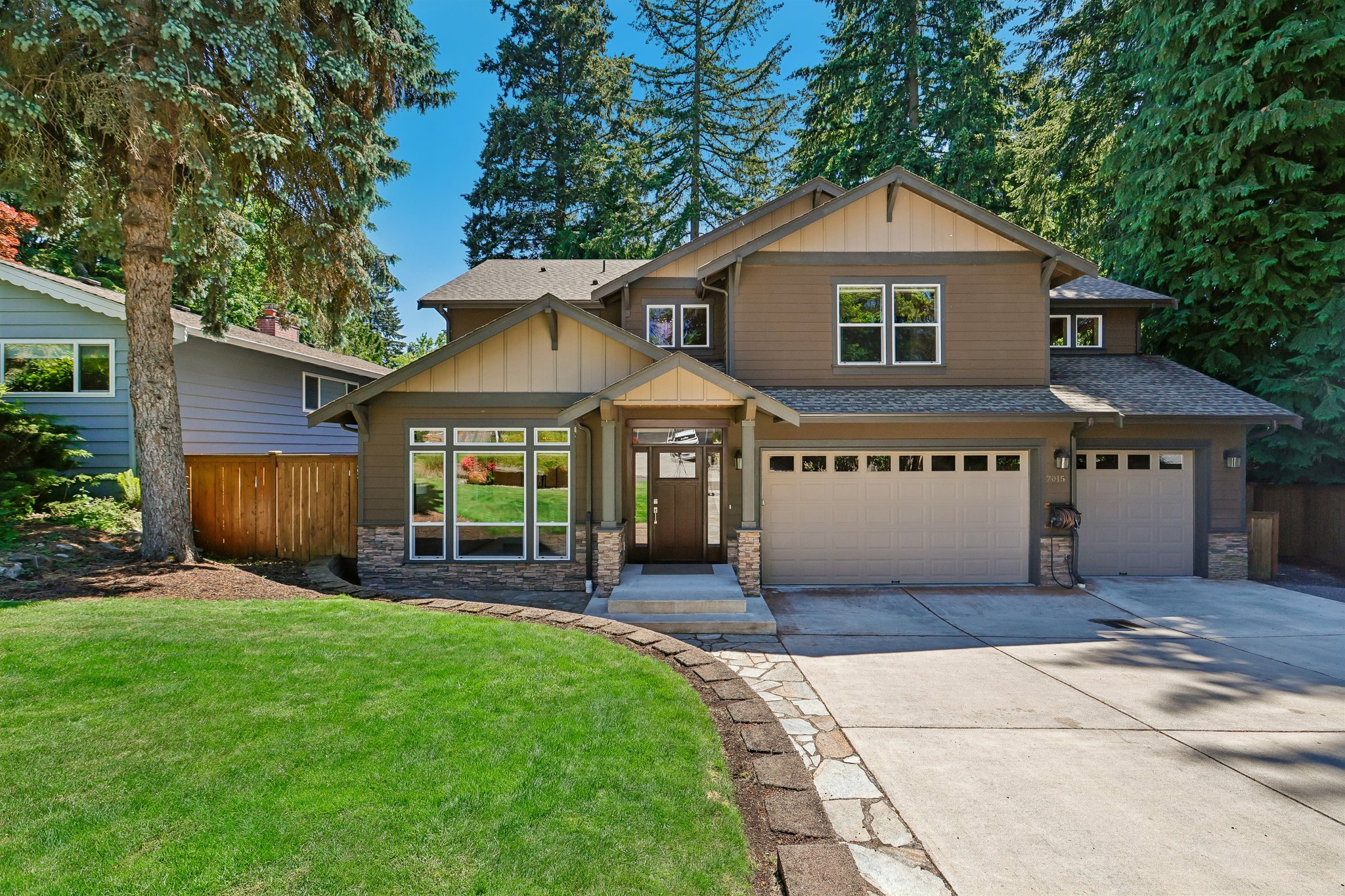 NE 138th St-S2805-003.jpg