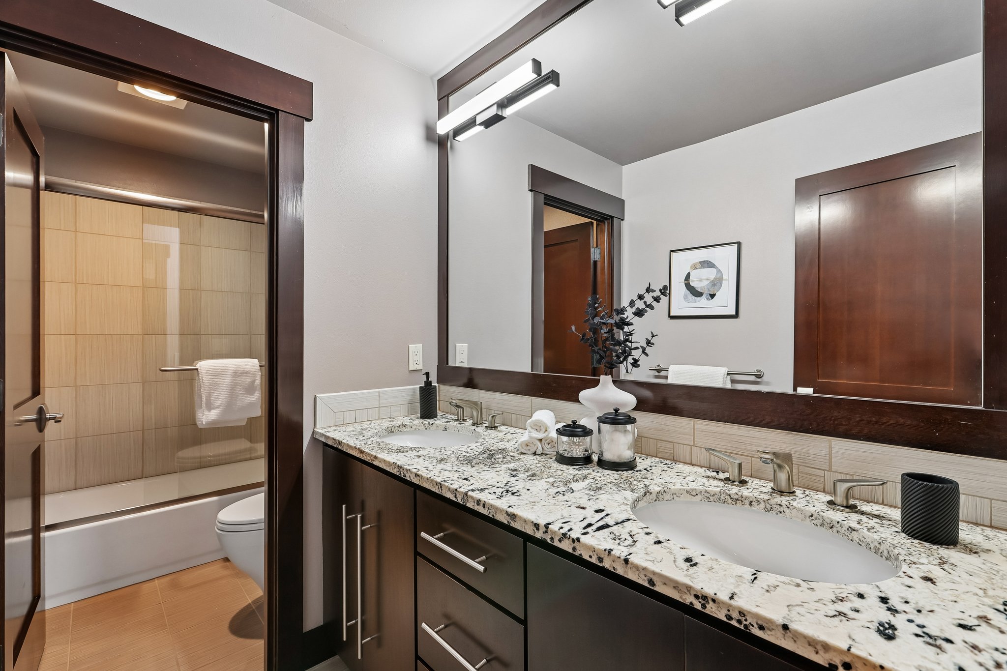 NE 138th St-S2805-045.jpg