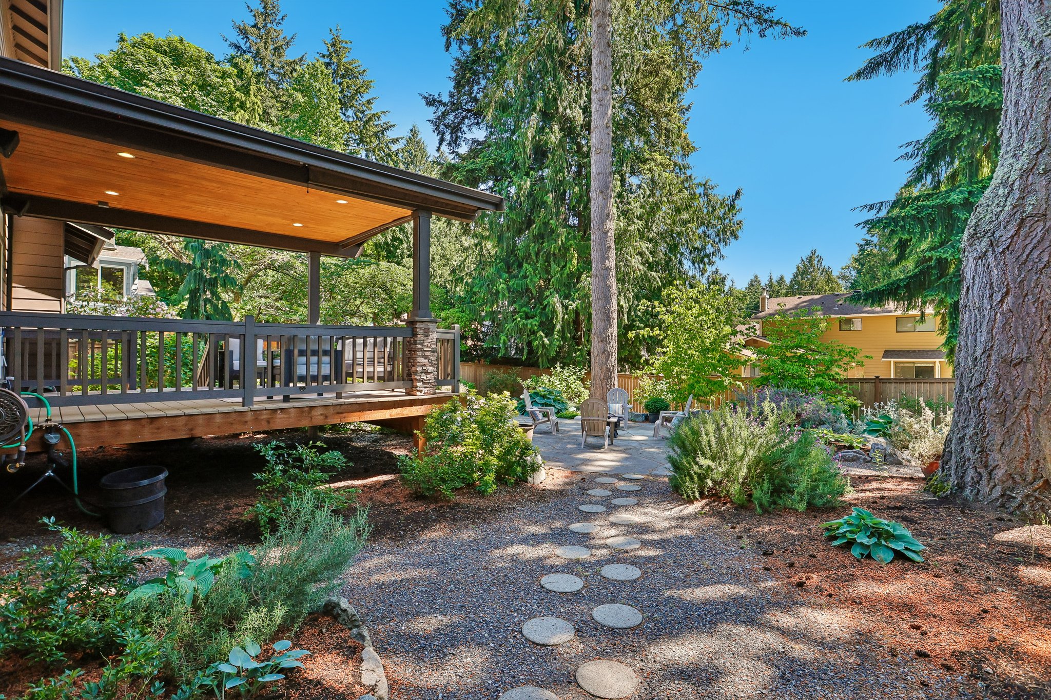 NE 138th St-S2805-066.jpg