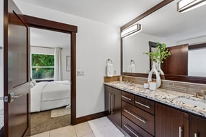 NE 138th St-S2805-040.jpg