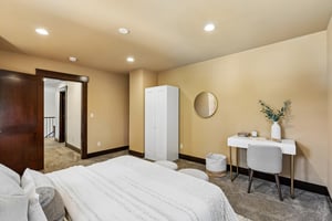 NE 138th St-S2805-057.jpg