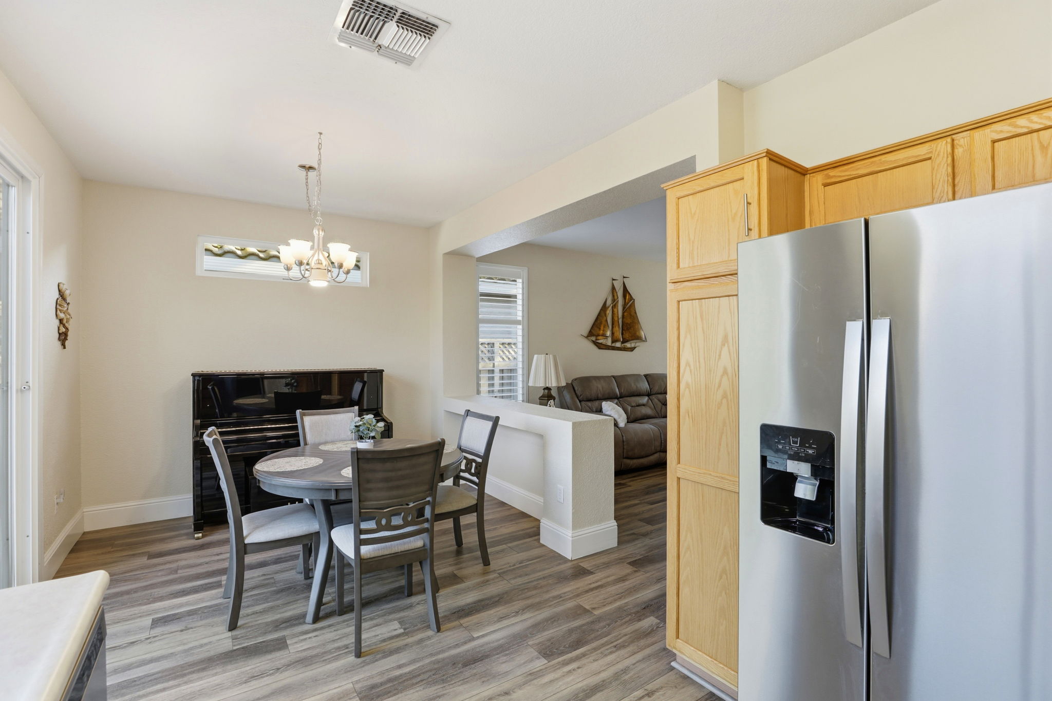 009_F8_7016 Mule Team Way