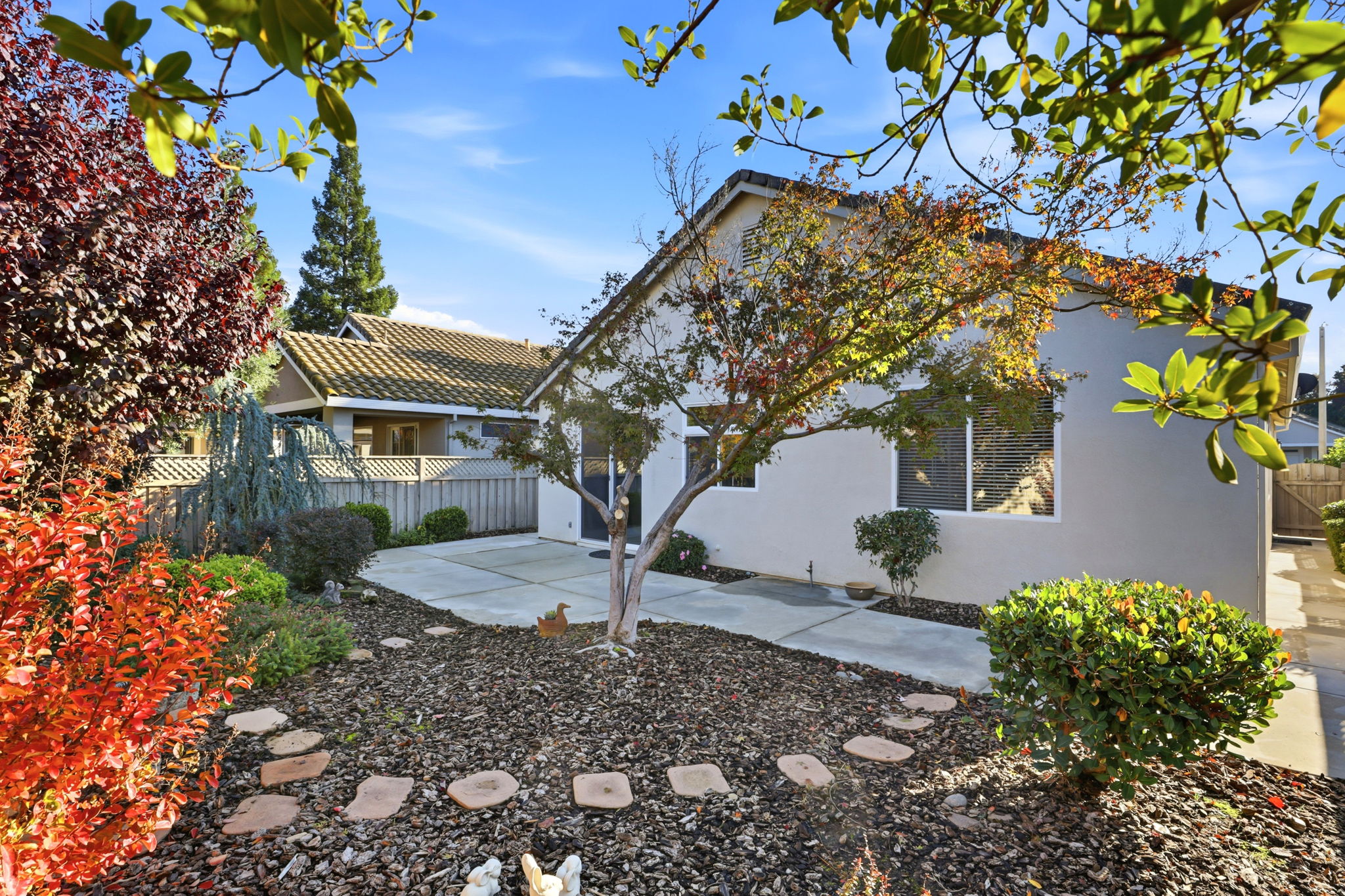 025_F8_7016 Mule Team Way