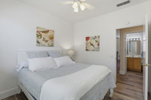 013_F8_7016 Mule Team Way