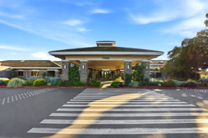 030_F8_7016 Mule Team Way