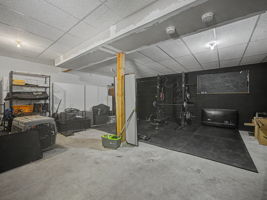  Photo 37