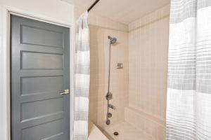 047_7017 Lindero Ln