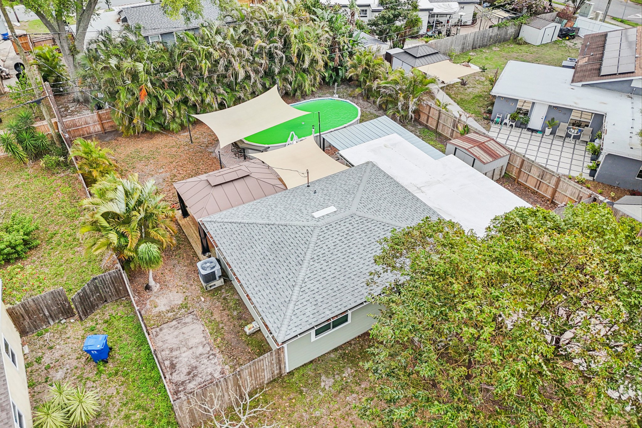 Meadowlawn Dr-S1703-033.jpg