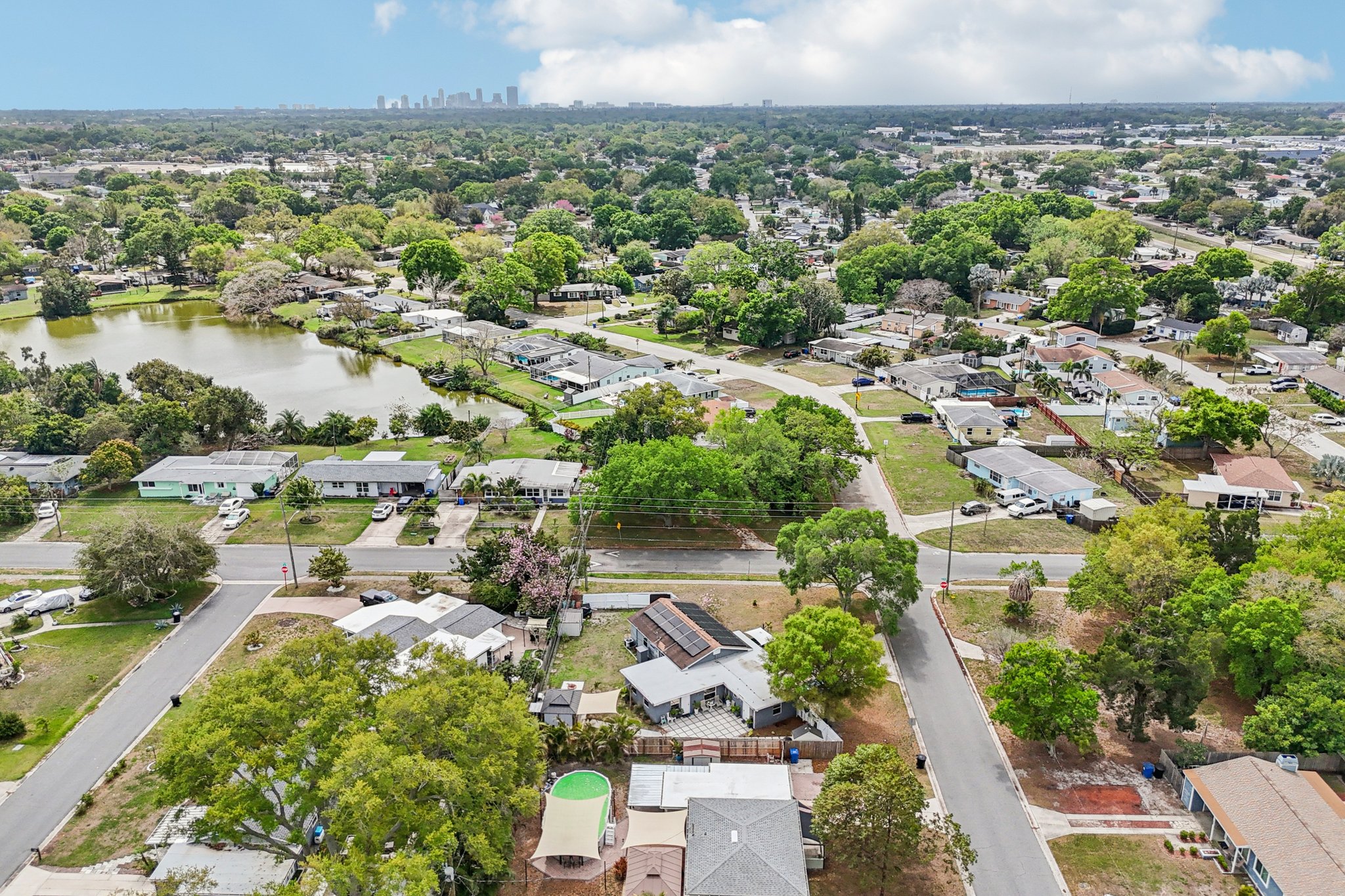 Meadowlawn Dr-S1703-041.jpg