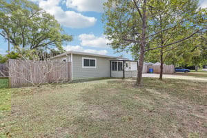 Meadowlawn Dr-S1703-003.jpg