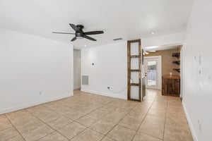 Meadowlawn Dr-S1703-006.jpg