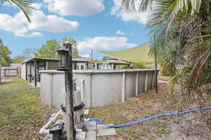 Meadowlawn Dr-S1703-025.jpg