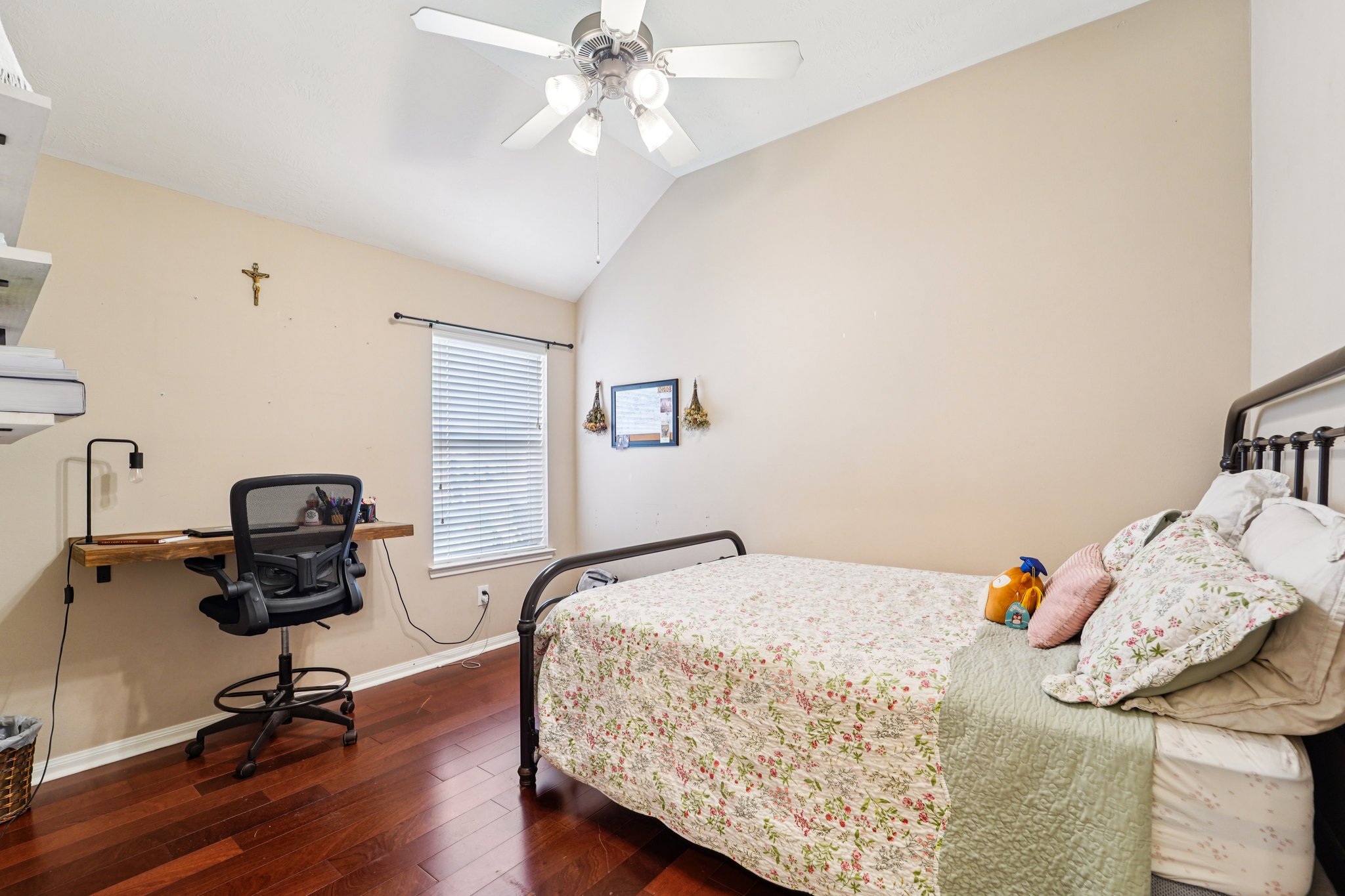 E Arbor Rose Ln-S0808-019.jpg