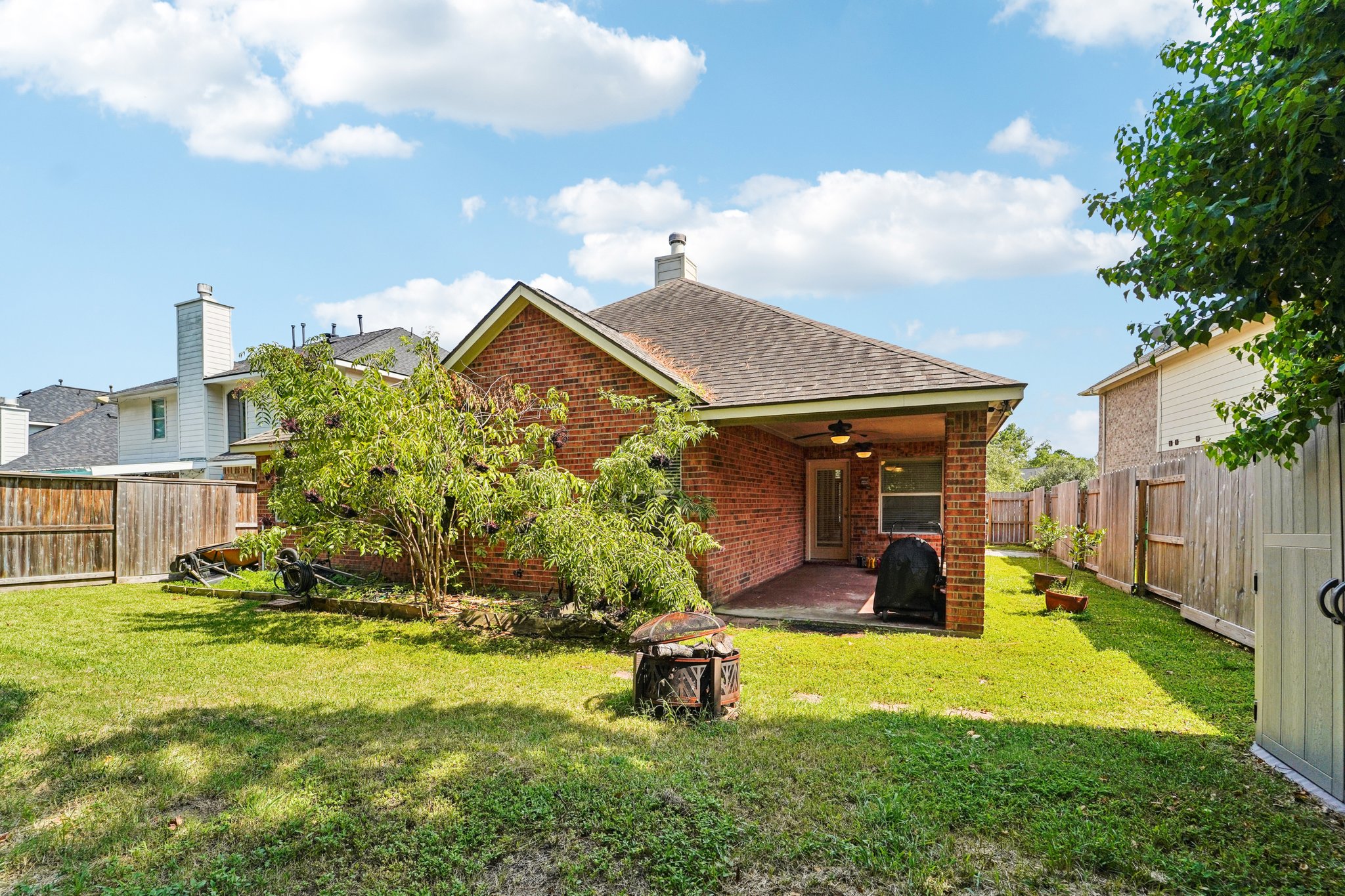 E Arbor Rose Ln-S0808-032.jpg