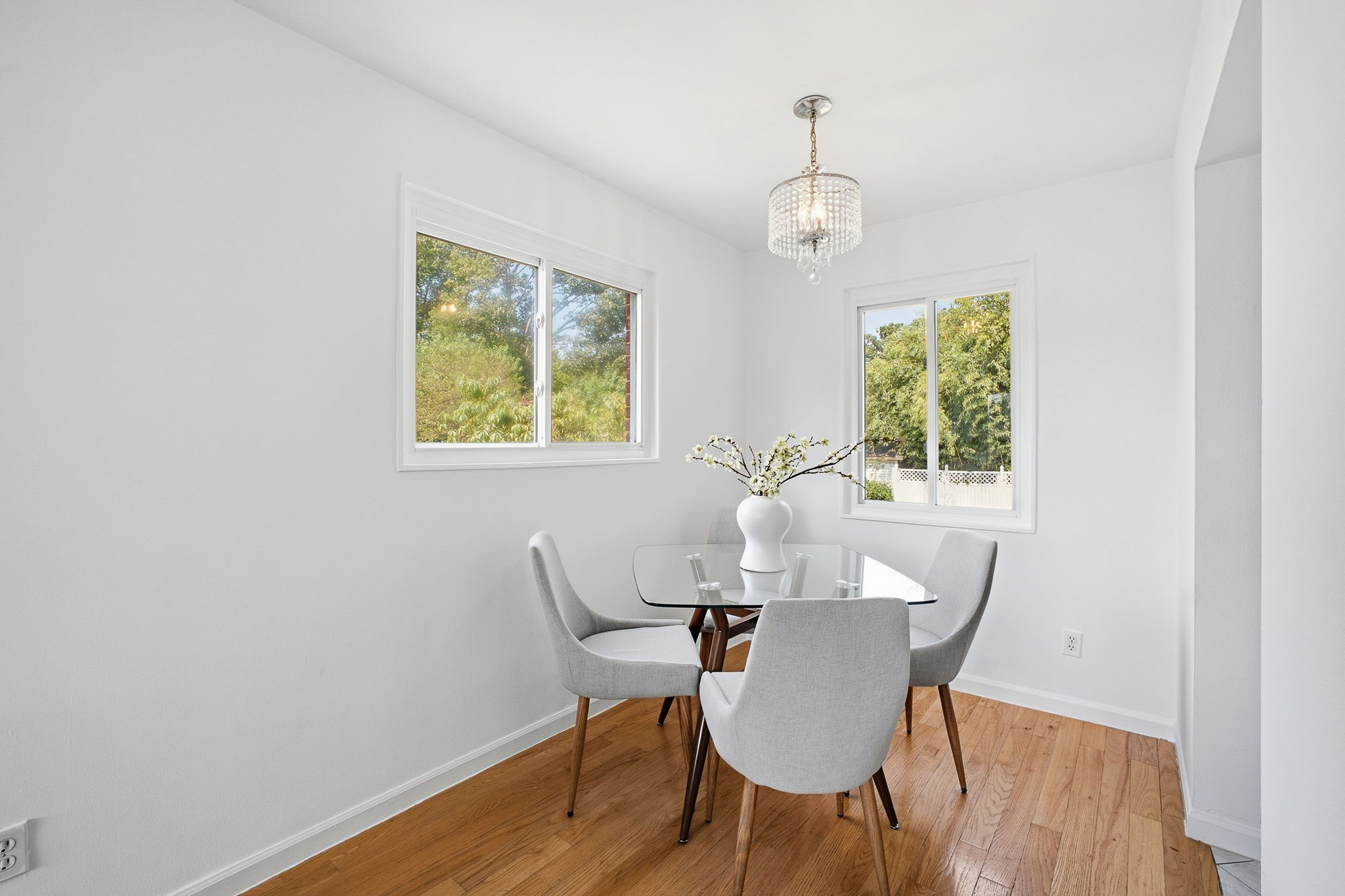 Open living & dining rooms w/hardwoods & fireplace