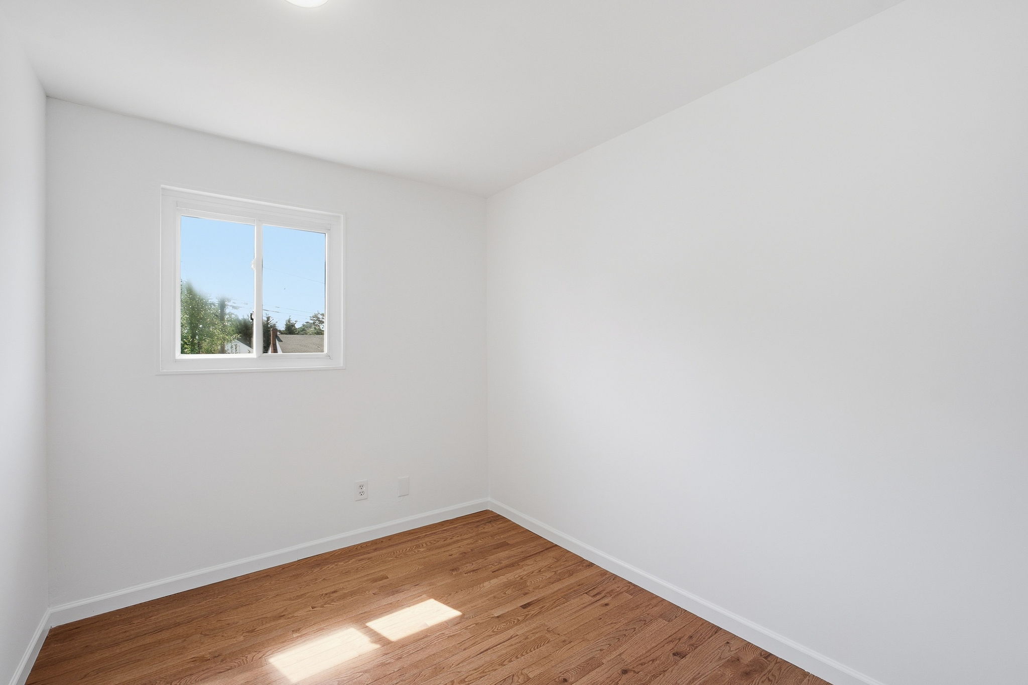 Bedroom 3 on upper level