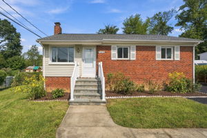 Falls Church | 3 bed, 2 full baths + 2-car Garage